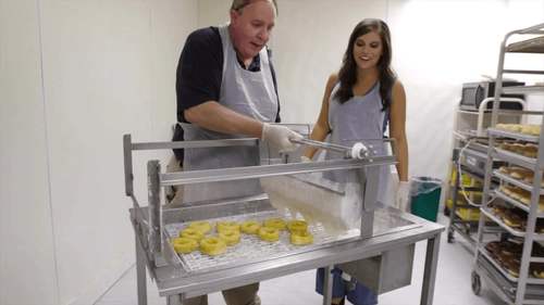 Foodie Road Trip With Skye Estroff